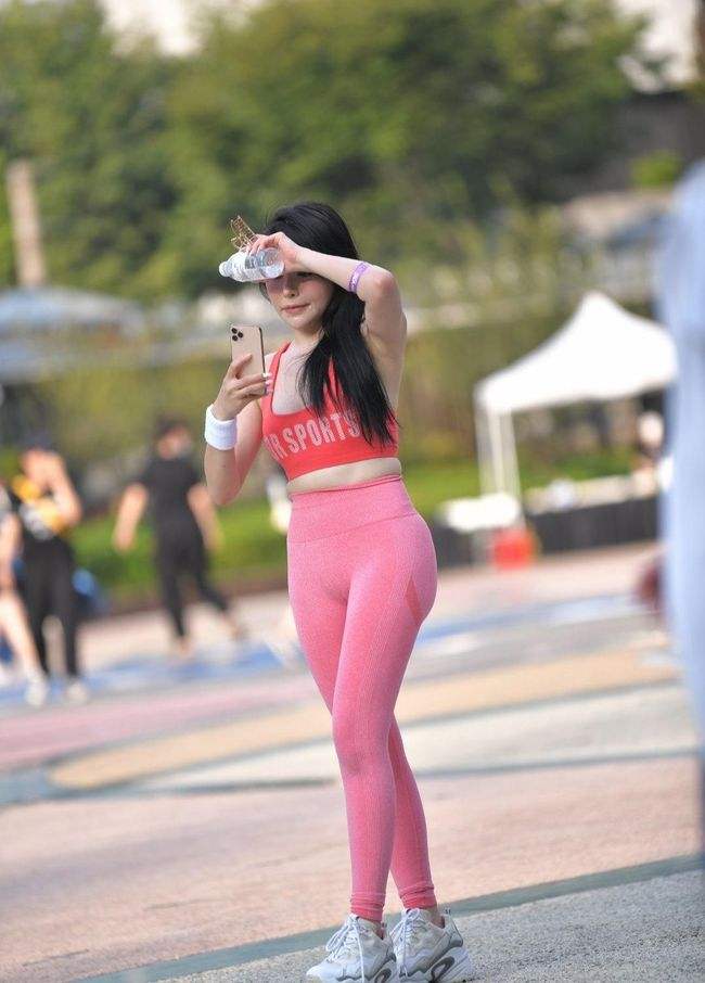 轻快的方块3d音乐游戏下载
